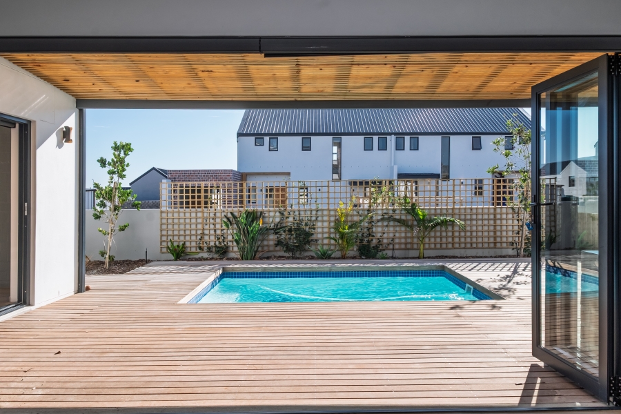 4 Bedroom Property for Sale in Kommetjie Western Cape